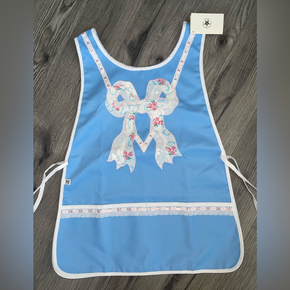 Vintage‎ Mullin Square Beautiful Embroidered Apron